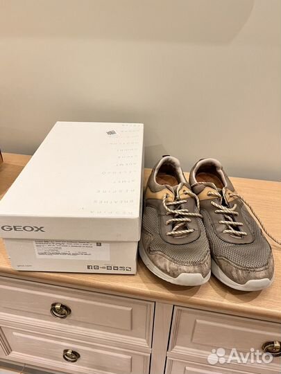 Кроссовки Geox