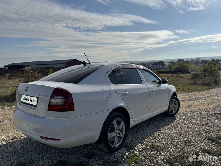 Skoda Octavia 1.6 МТ, 2011, 282 000 км