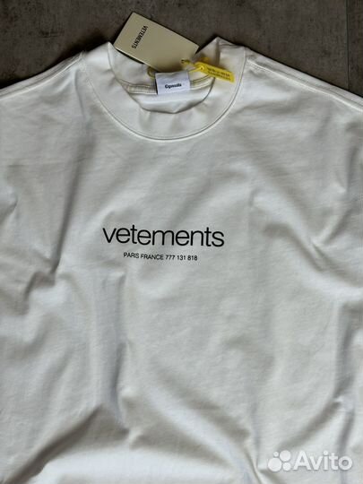 Футболка Vetements