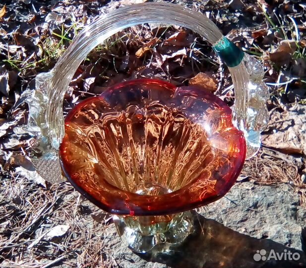 Ваза конфетница корзинка цветное стекло сссрвинтаж