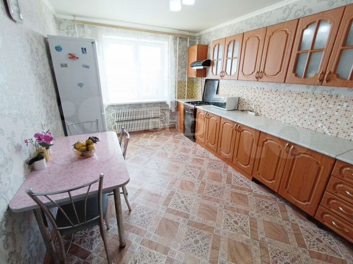 2-к. квартира, 61 м², 7/10 эт.