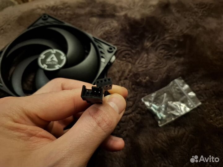Вентилятор для корпуса Arctic P12 PWM PST black