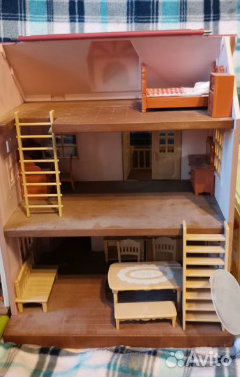 Сильвания family (улица, лот)