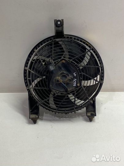 Диффузор радиатора кондиционера передний Toyota