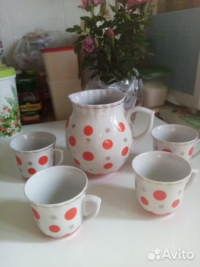 Кувшины фарфоровые винтаж