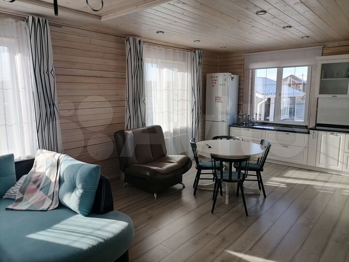 Дом 201,1 м² на участке 16 сот.