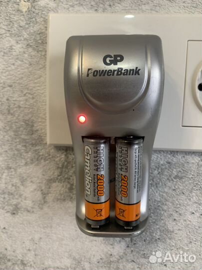 Зарядное устройство для батареек GP PowerBank