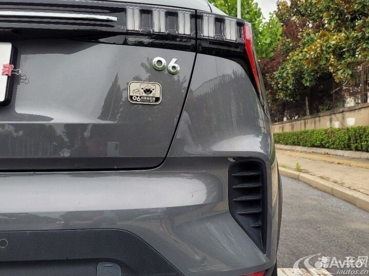 Lynk & Co 06 1.5 AMT, 2020, 20 000 км