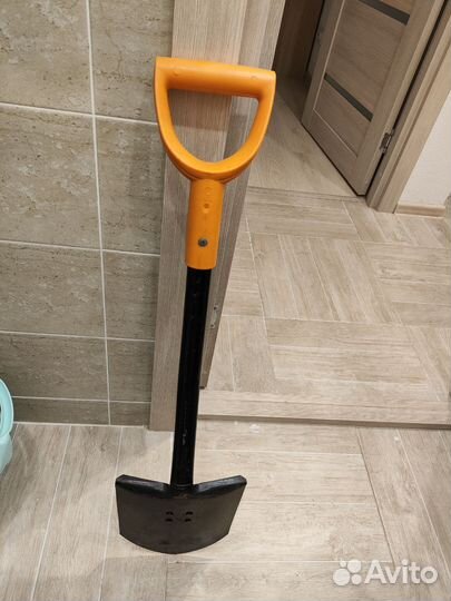 Лопата штыковая fiskars