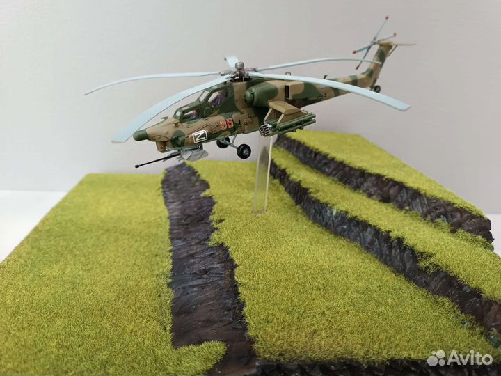 Сборная модель вертолета Ми-28