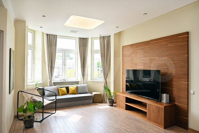 4-к. квартира, 105 м², 3/5 эт.