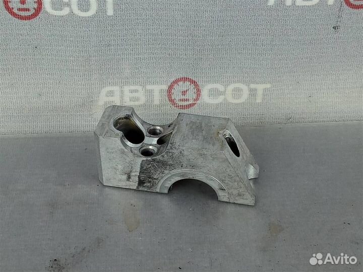 Крышка распредвала VW Transporter T5 20032010