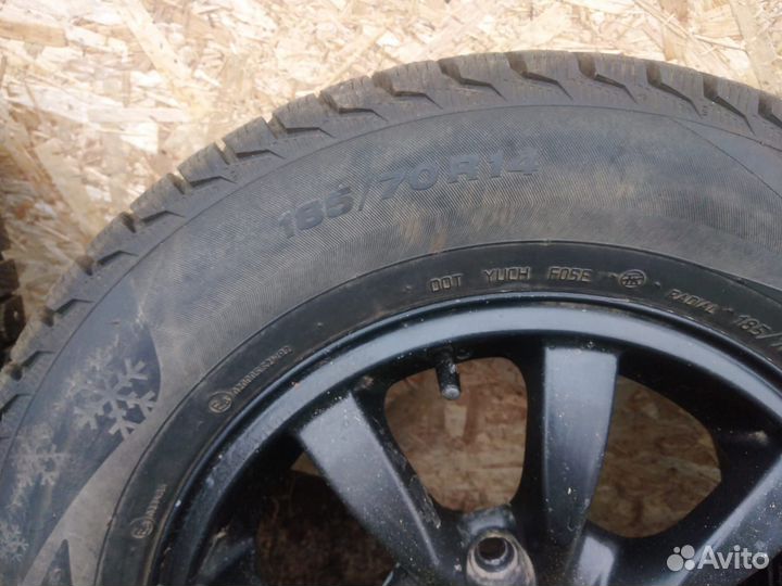 Viatti Brina Nordico V-522 185/70 R14 88T