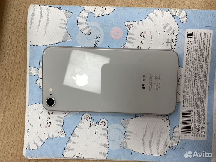iPhone 8, 64 ГБ