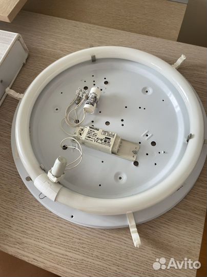 Светильник потолочный и настенный