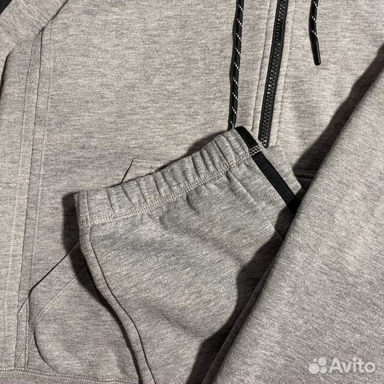 Спортивный костюм adidas essentials 2014 (L)