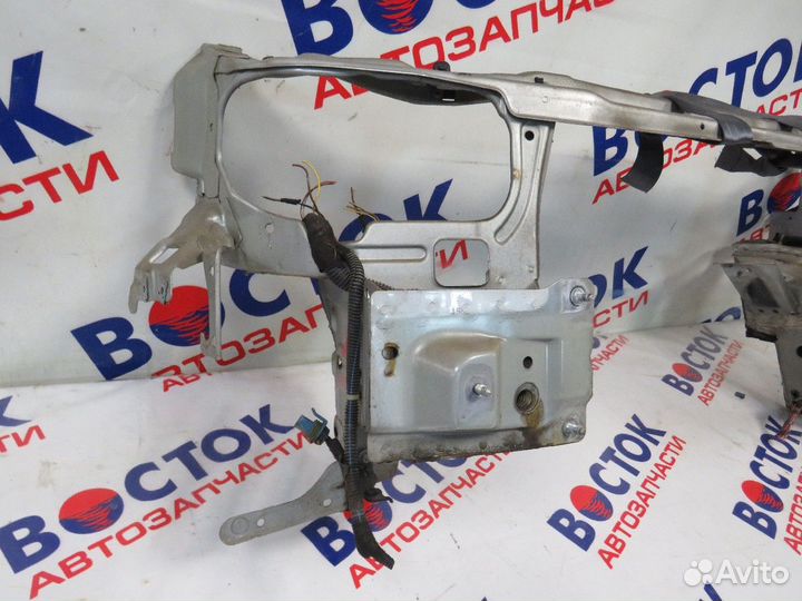 Рамка радиатора subaru traviq XM220