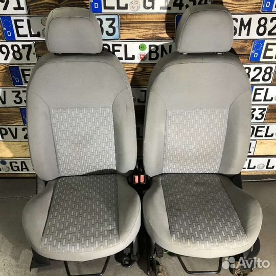 Сиденье переднее (комплект) Ford Fusion 1 2005