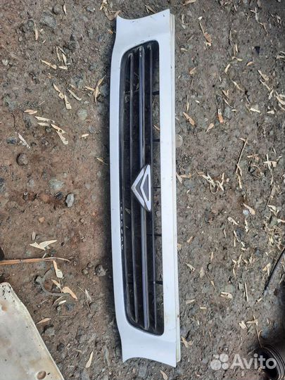 Решетка радиатора Toyota tercel al51