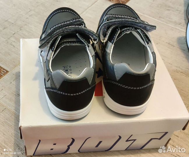 Ботинки детские новые