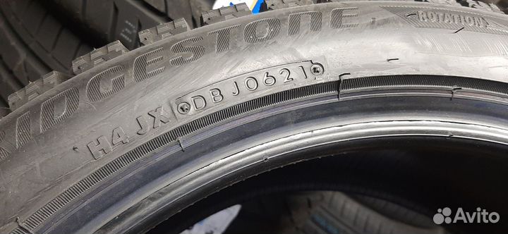 Bridgestone Blizzak Spike-02 245/40 R18 97T