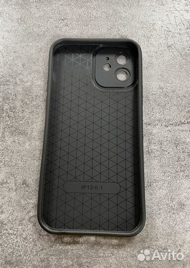 Чехол на iPhone 12