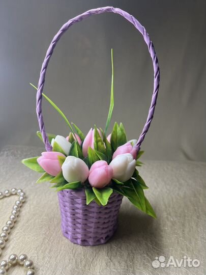 Корзина тюльпанов из мыла