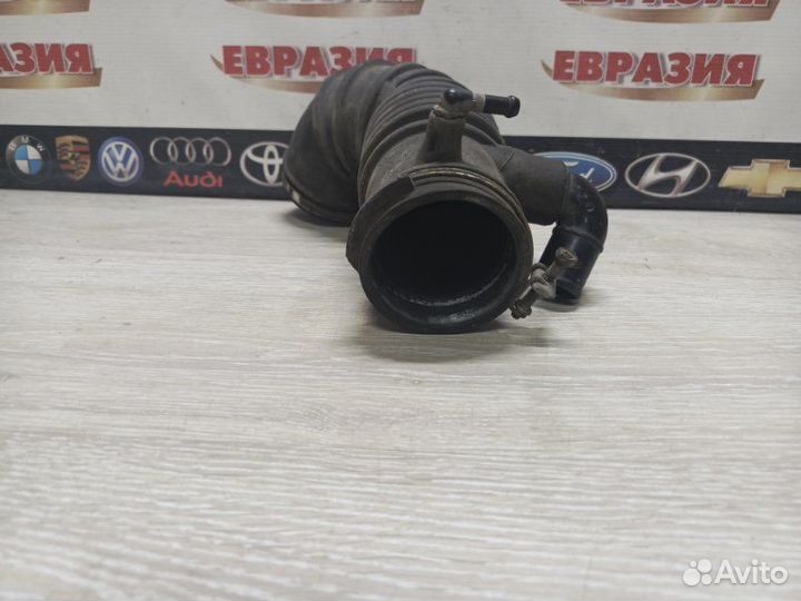 Гофра воздушного фильтра Mitsubishi Legnum EA1W