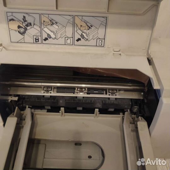 Цветной струйный принтер HP DJ 690C