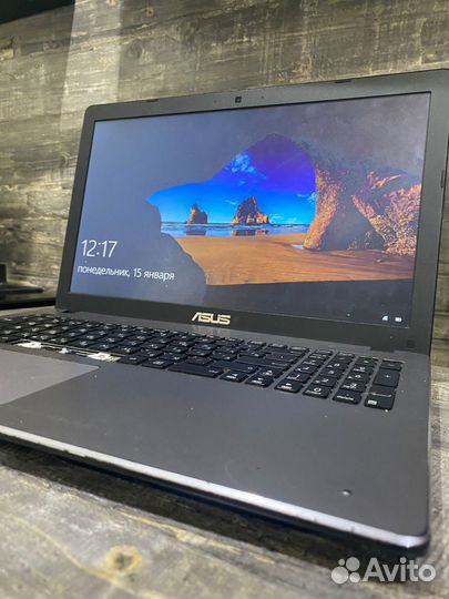 Ноутбук asus