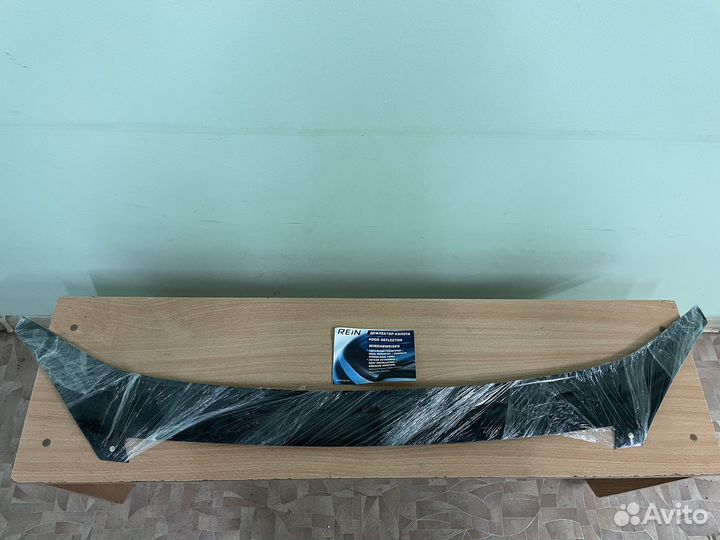 Дефлектор капота Приора