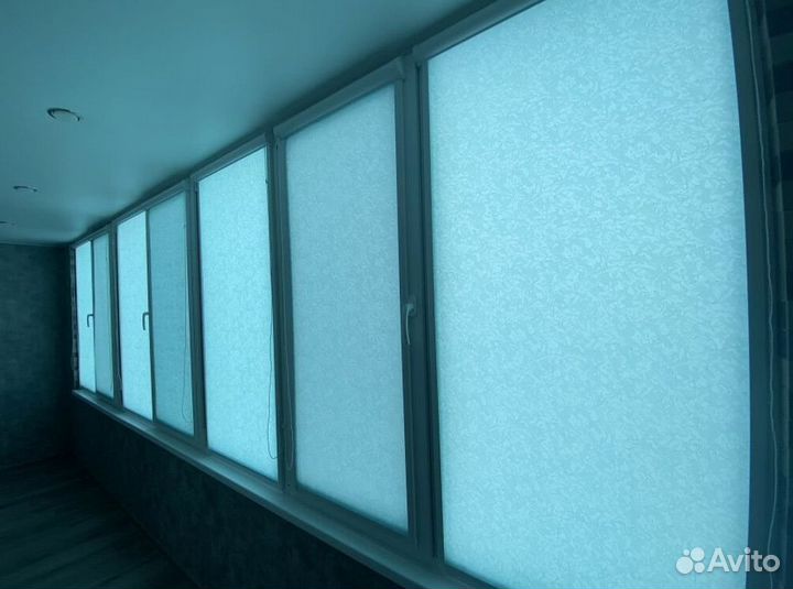 Рулонные шторы в коробе и с направляющими Q5591