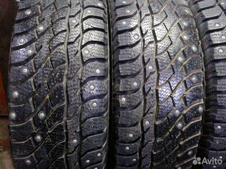 Viatti Bosco Nordico V-523 215/65 R16 98T