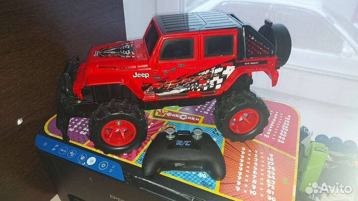 Машинка на радиоуправлении большая