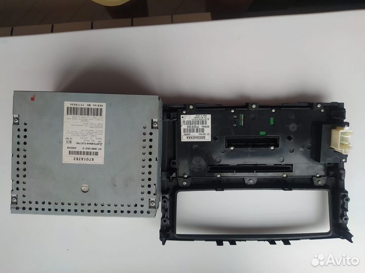 Головное устройство Mitsubishi Pajero 4 оригинал