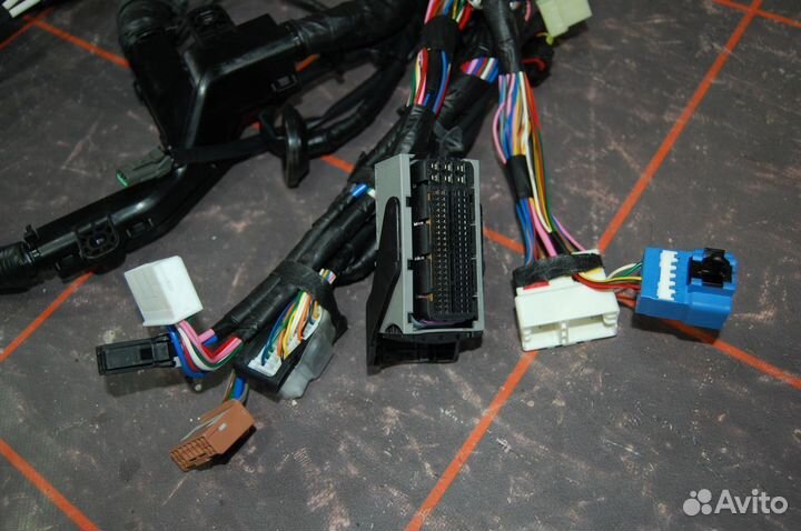 Проводка моторного отсека с блоком - Hyundai H-1