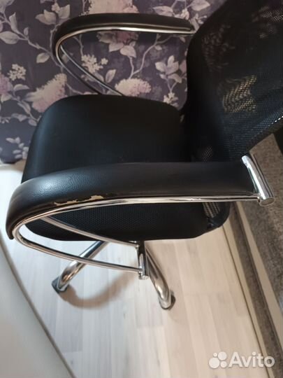 Компьютерное кресло