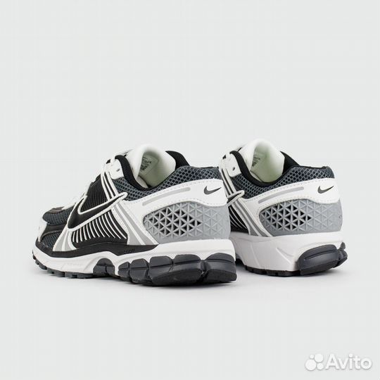 Nike Zoom Vomero 5 Black White