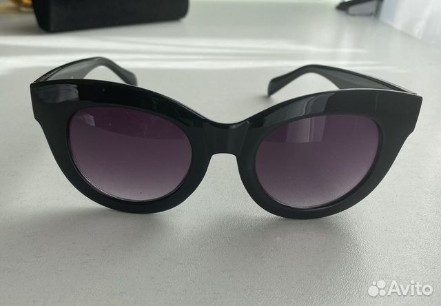 Солнцезащитные очки с поляризаций