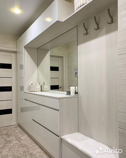 Угловой шкаф / Бесплатная доставка