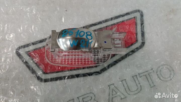 Плафон освещения салона Мерседес W211