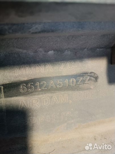 Накладка порога правого Mitsubishi ASX 6512A510ZZ