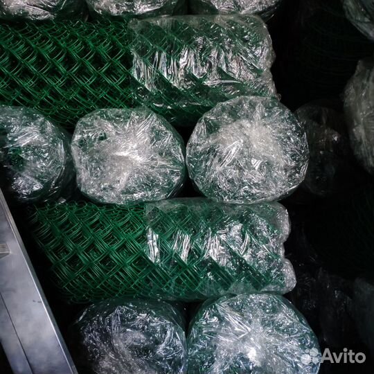 Сетка рабица для оформления живой изгороди