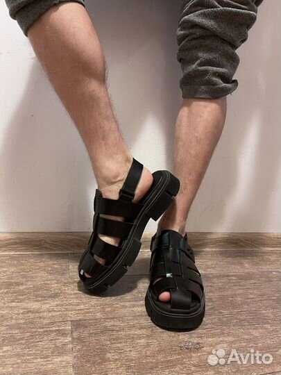 Мужские сандалии Zara