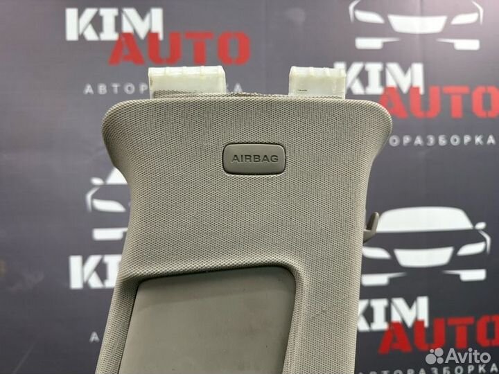 Обшивка стойки правая Audi Q7 4L 4.2 BAR 2007