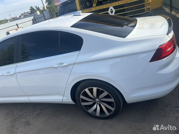 Volkswagen Passat 1.8 AMT, 2015, 214 246 км