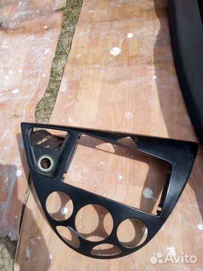 Рамка центральной консоли форд фокус 1