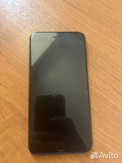 iPhone 8 Plus, 64 ГБ