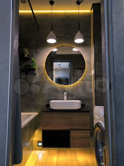 2-к. квартира, 55 м², 8/15 эт.