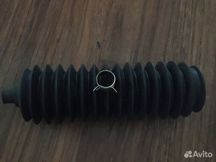 Пыльник рулевой рейки Тойота корона калдина